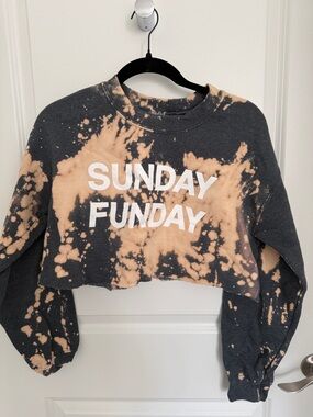 Sunday Funday Cropped Tie-Dye Sweatshirt - Black & Tan